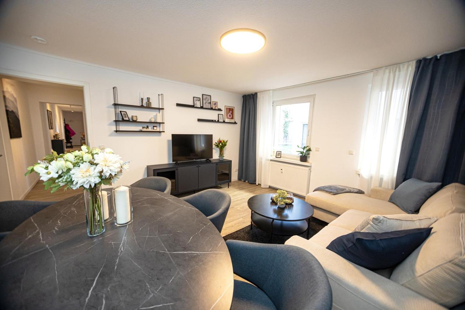Blossfeld-Apartments Geraeumige Stadtoase Mitten Im Zentrum Mit 3 Schlafzimmern, Gratis Parkplatz, W-Lan, Netflix Γιένα Εξωτερικό φωτογραφία